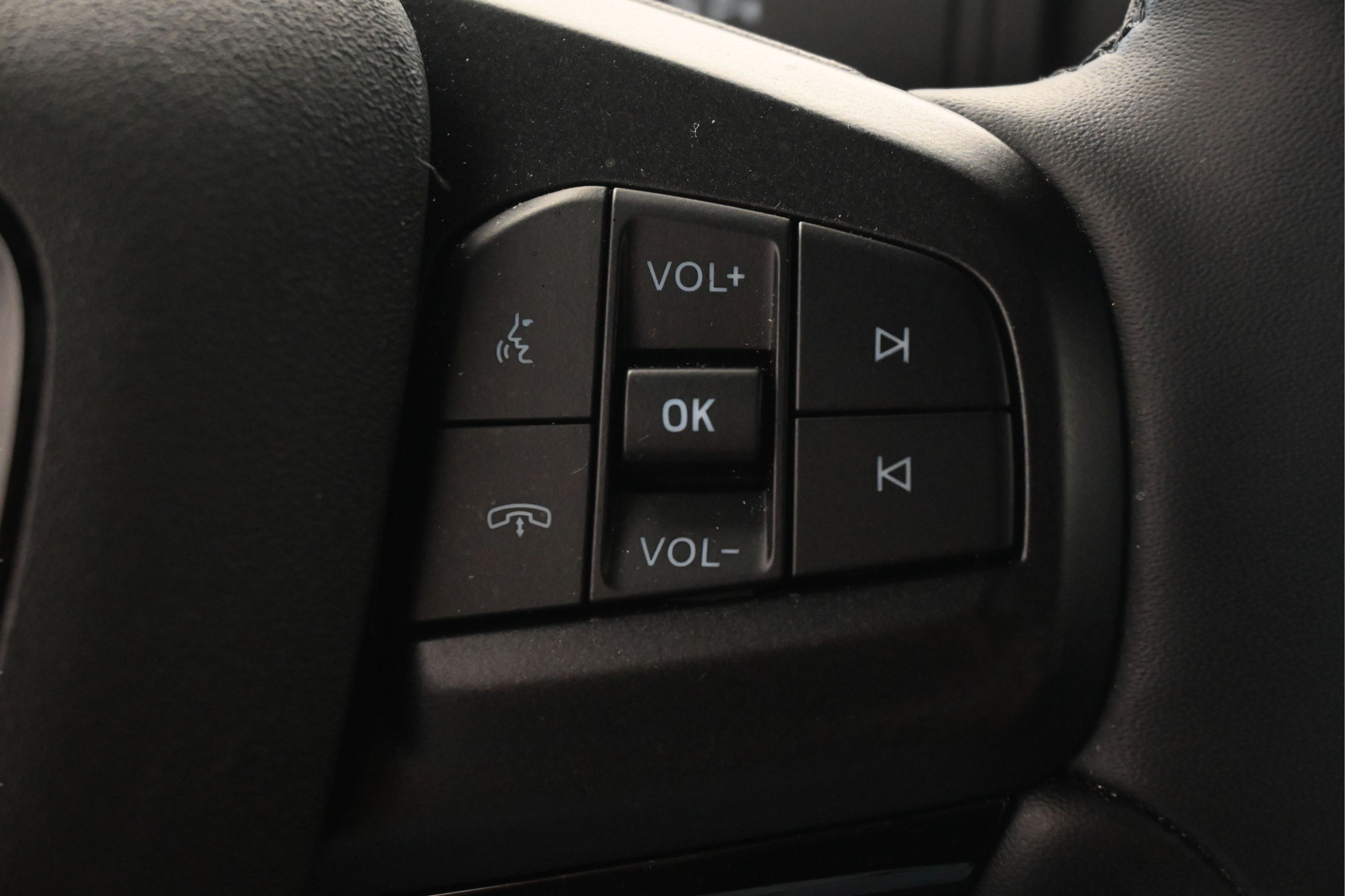 Used 2025 Ford Mustang Mach-E Premium AWD/4WD image 19