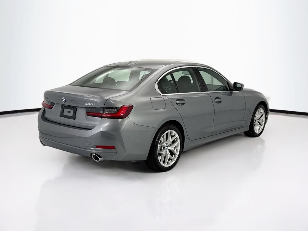 Used 2025 BMW 330i xDrive Sedan w/ M Sport Package AWD/4WD image 5