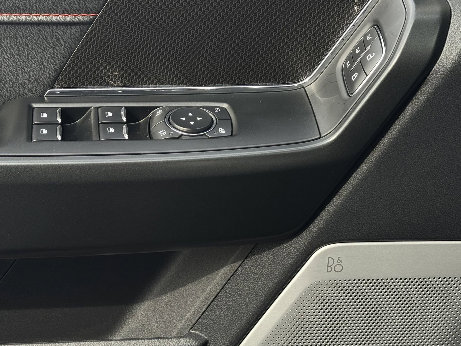 Used 2025 Ford F150 Raptor image 22