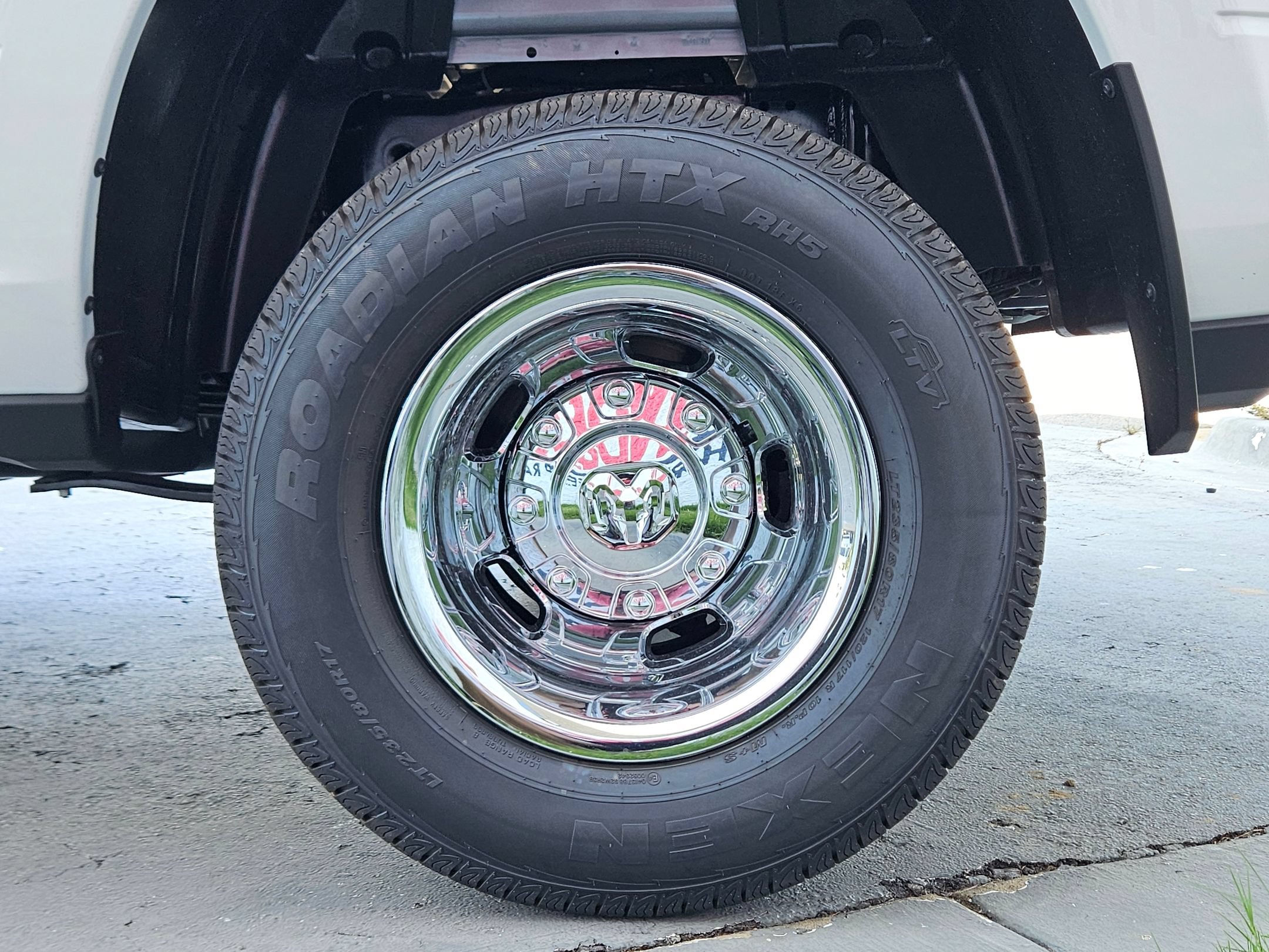 New 2026 RAM 3500 Tradesman AWD/4WD image 25