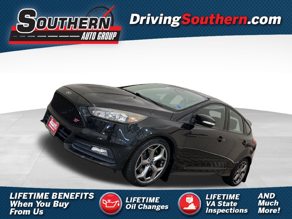 Used 2015 Ford Focus ST FWD 360° Tour