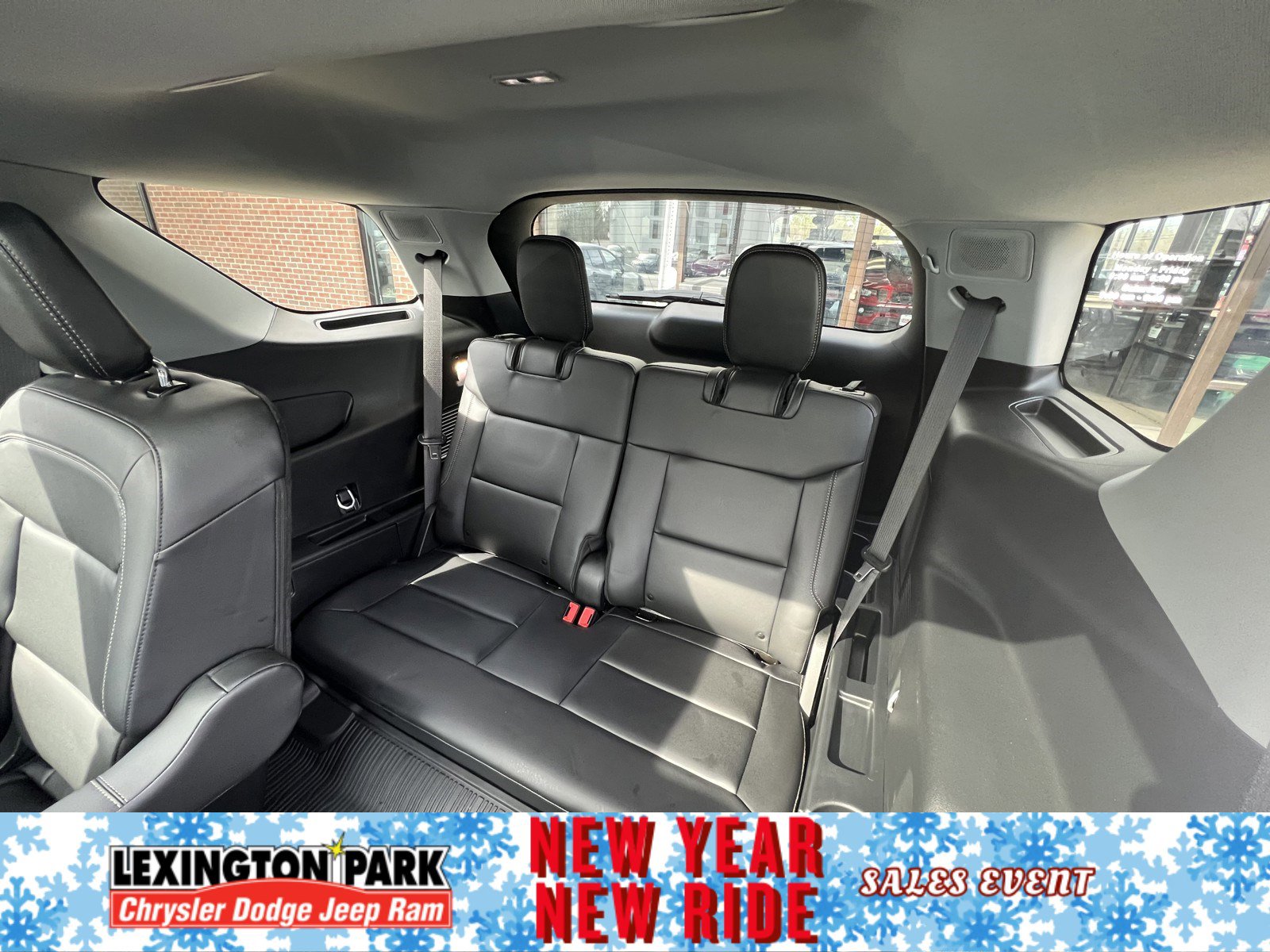 Used 2024 Ford Explorer XLT w/ Equipment Group 202A image 14