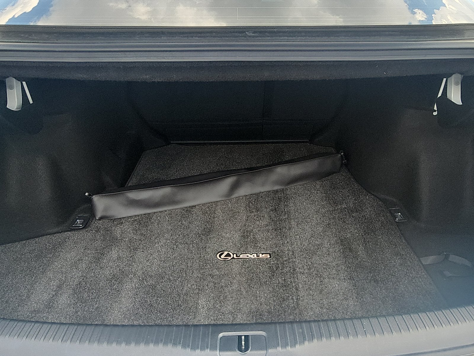 Used 2020 Lexus IS 300 w/ Accessory Package RWD image 26