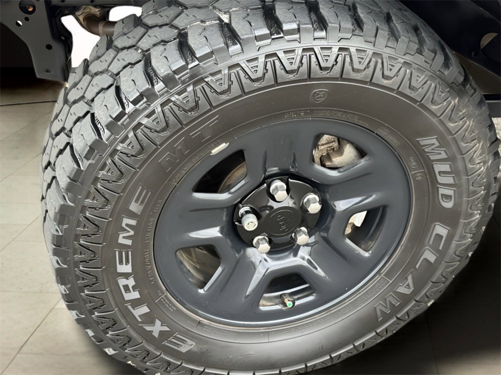 Used 2019 Jeep Wrangler Sport image 8