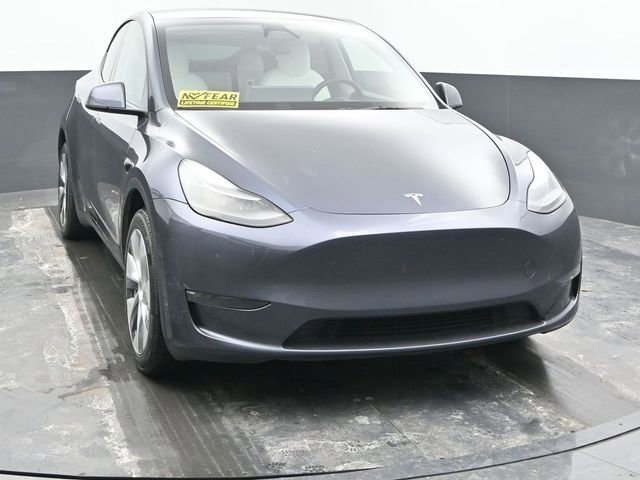 Used 2023 Tesla Model Y Long Range image 3