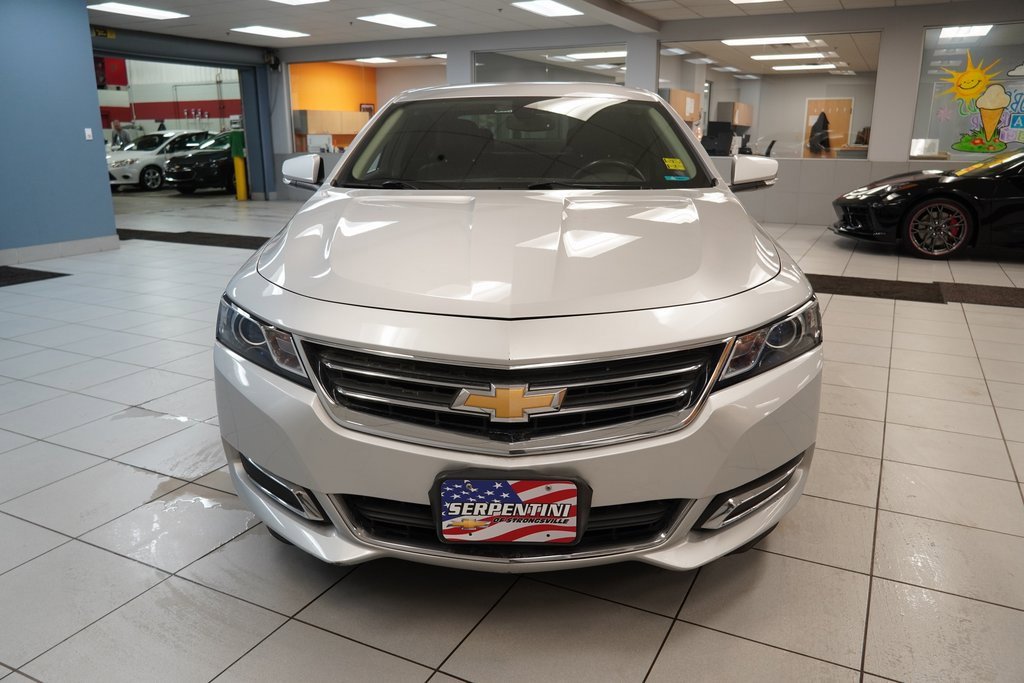 Used 2015 Chevrolet Impala LT w/ Convenience Package image 14