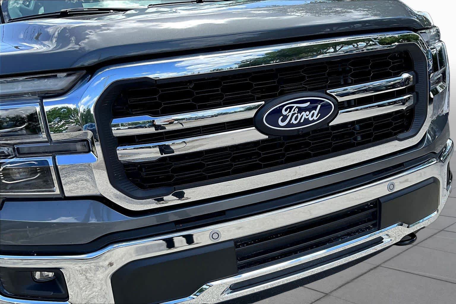 Used 2025 Ford F150 Lariat AWD/4WD image 55