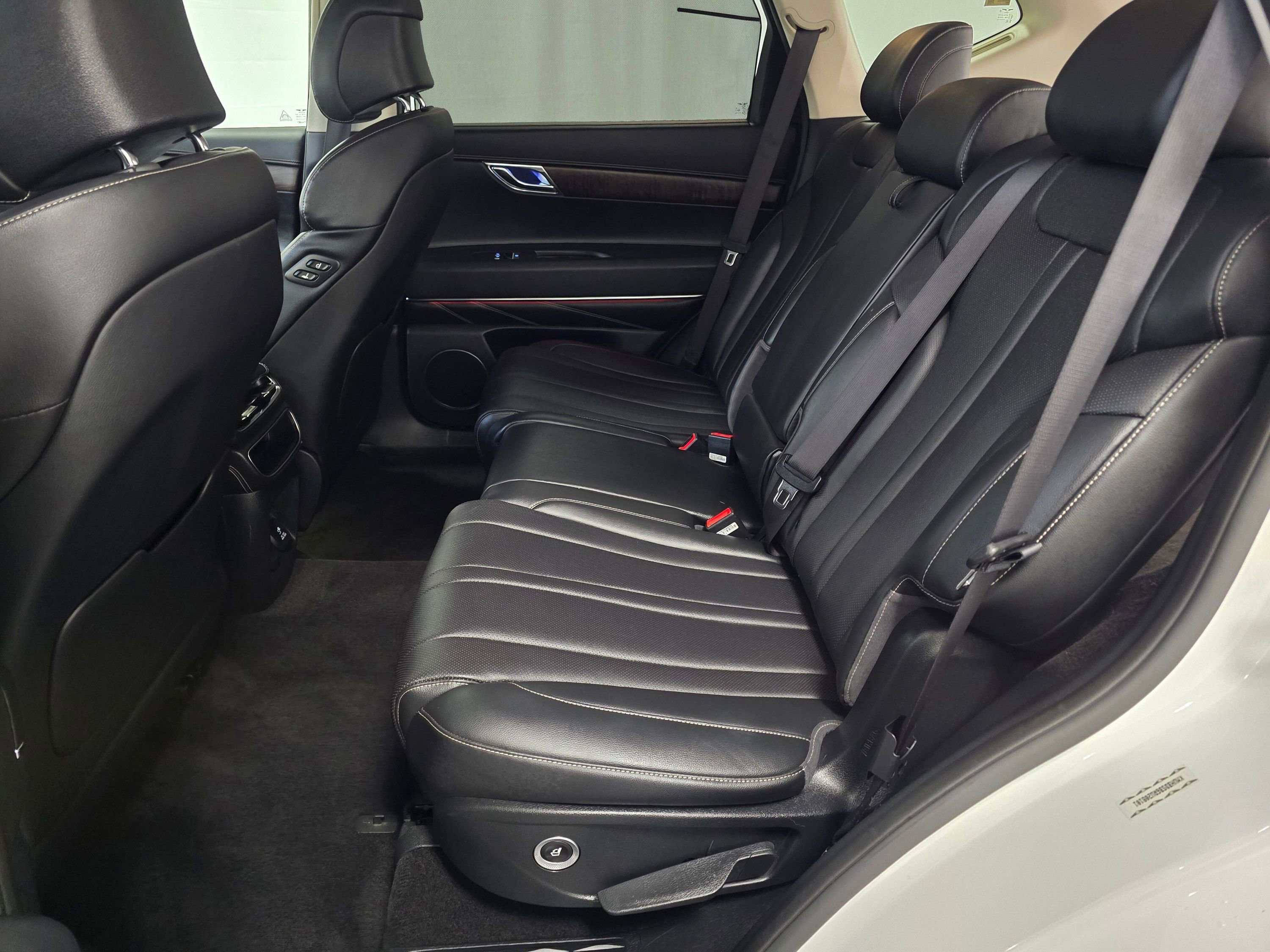 Used 2024 Genesis GV80 2.5T image 20