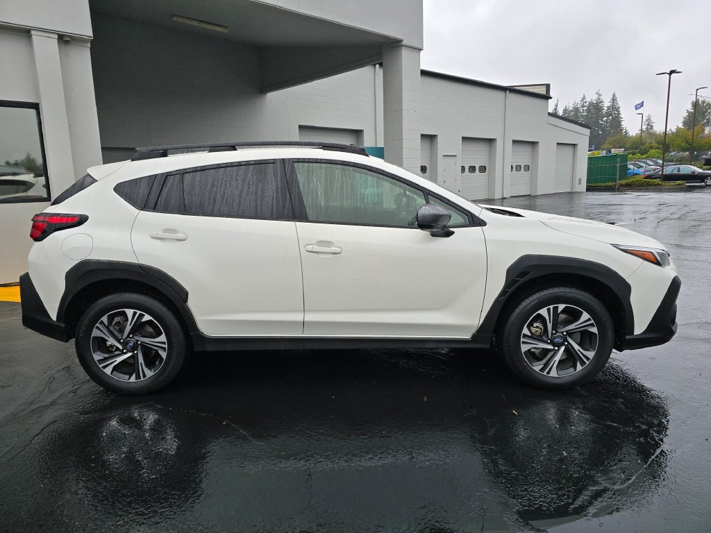 Certified 2024 Subaru Crosstrek 2.0i Premium w/ Crosstrek Mirror Package AWD/4WD image 3