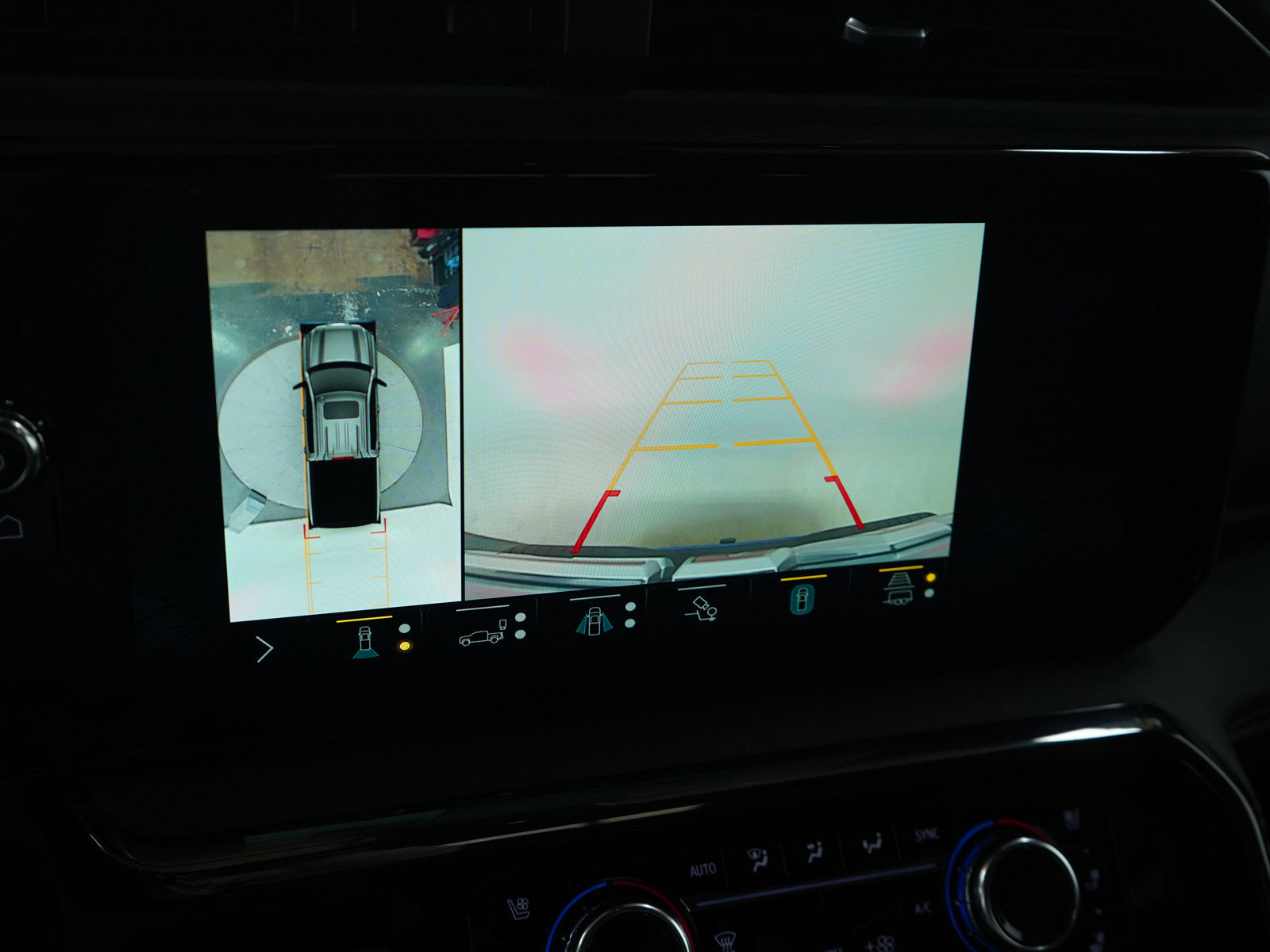 Used 2022 GMC Sierra 1500 AT4 w/ AT4 Premium Package image 22