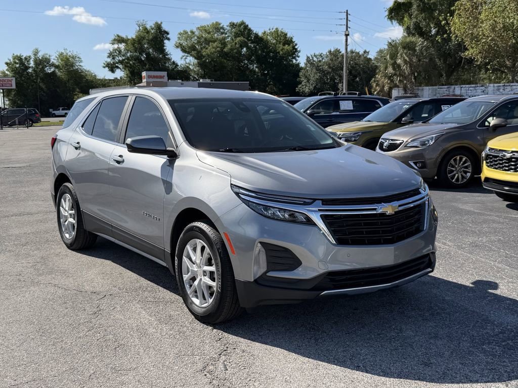 Certified 2024 Chevrolet Equinox LT FWD image 2
