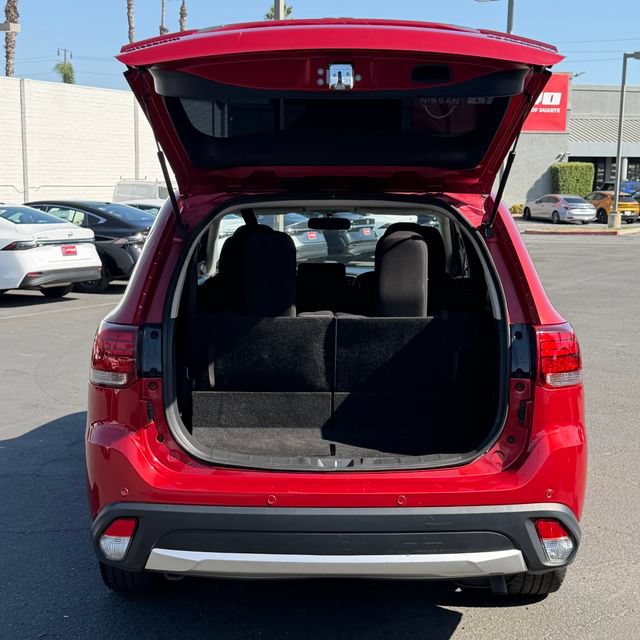 Used 2017 Mitsubishi Outlander SE FWD image 7