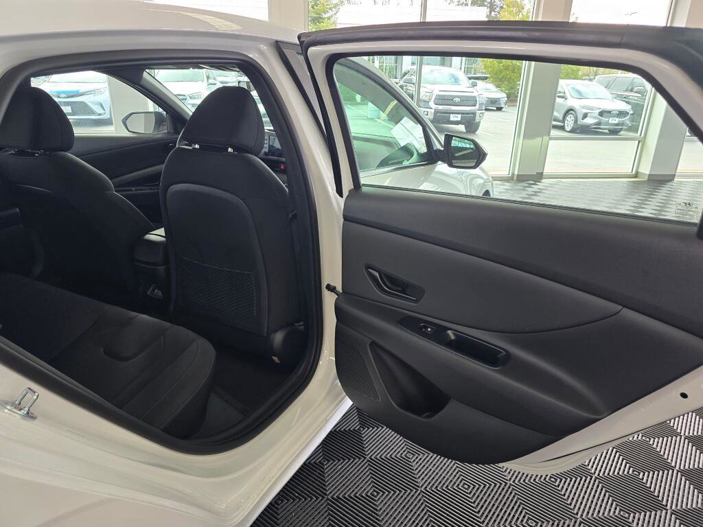 New 2026 Hyundai Elantra SEL Sport image 37