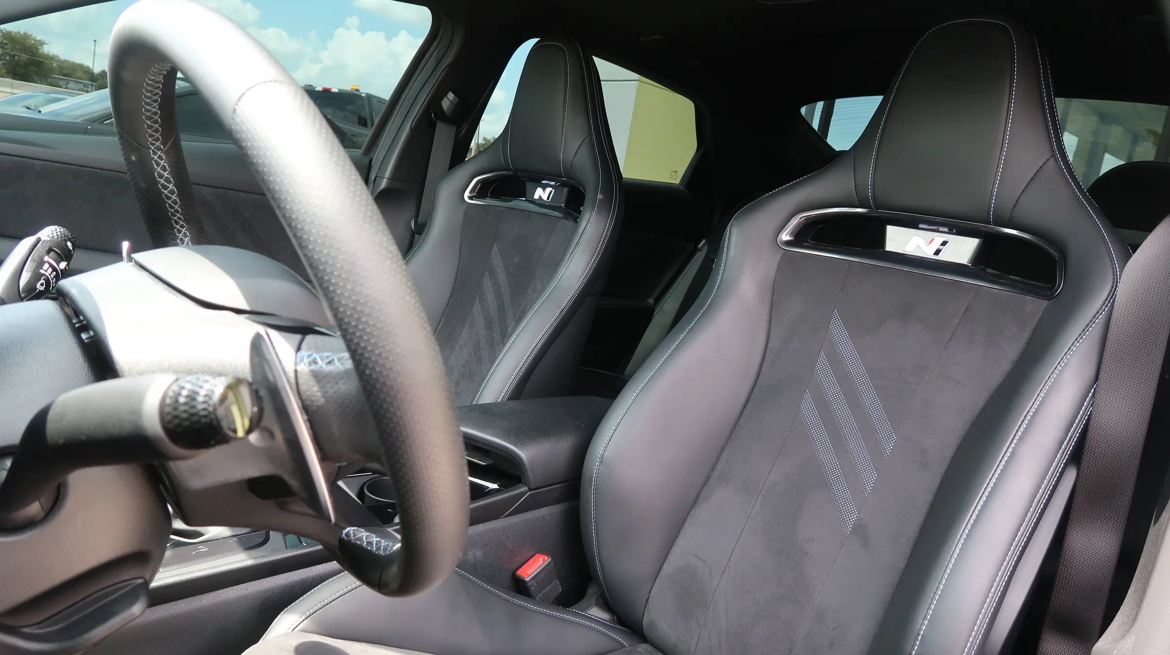 Used 2025 Hyundai Elantra N FWD image 18