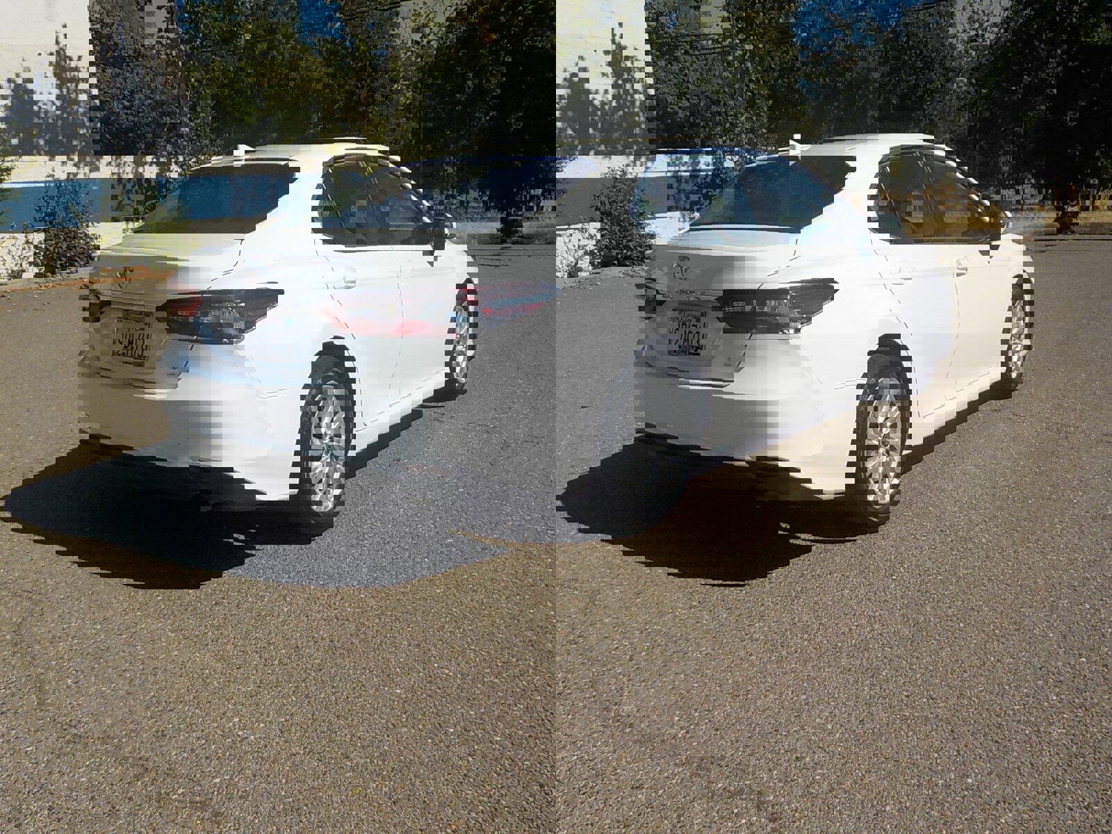 Used 2023 Toyota Camry LE image 6