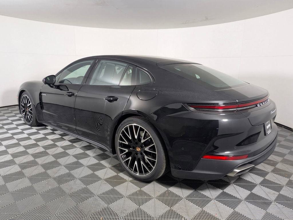 New 2026 Porsche Panamera 4 image 3