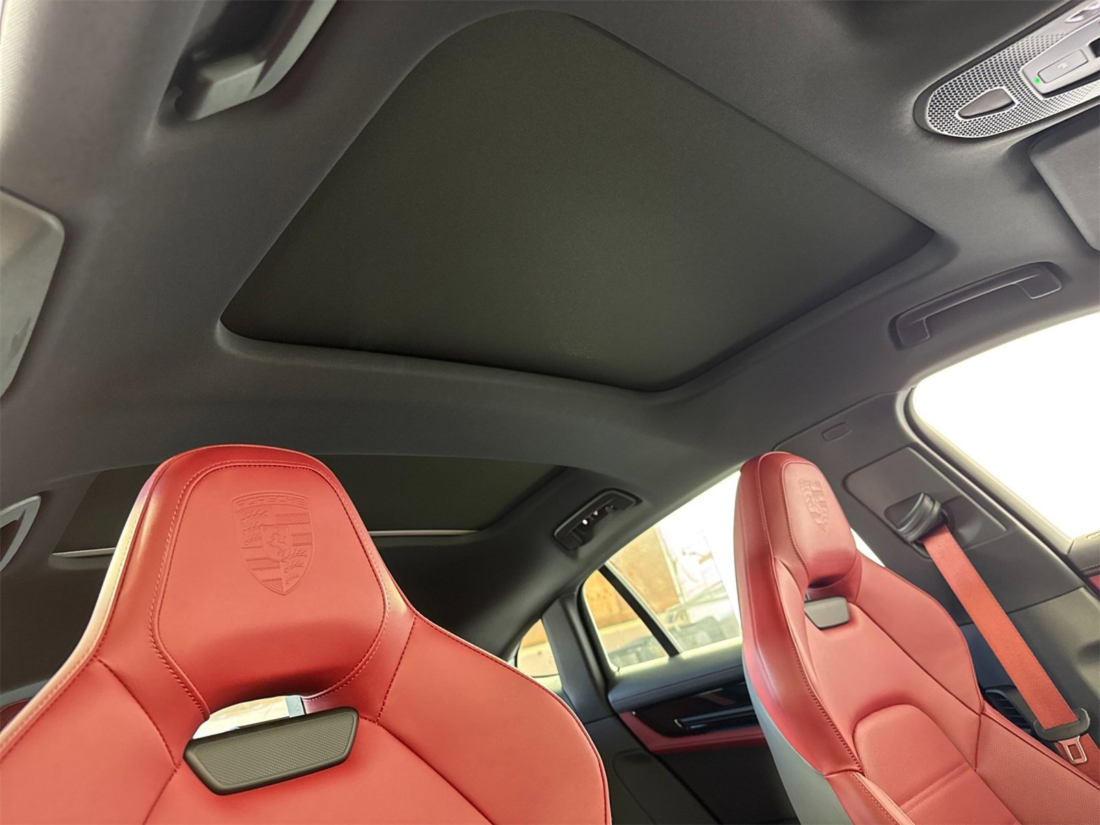 Certified 2025 Porsche Panamera image 18