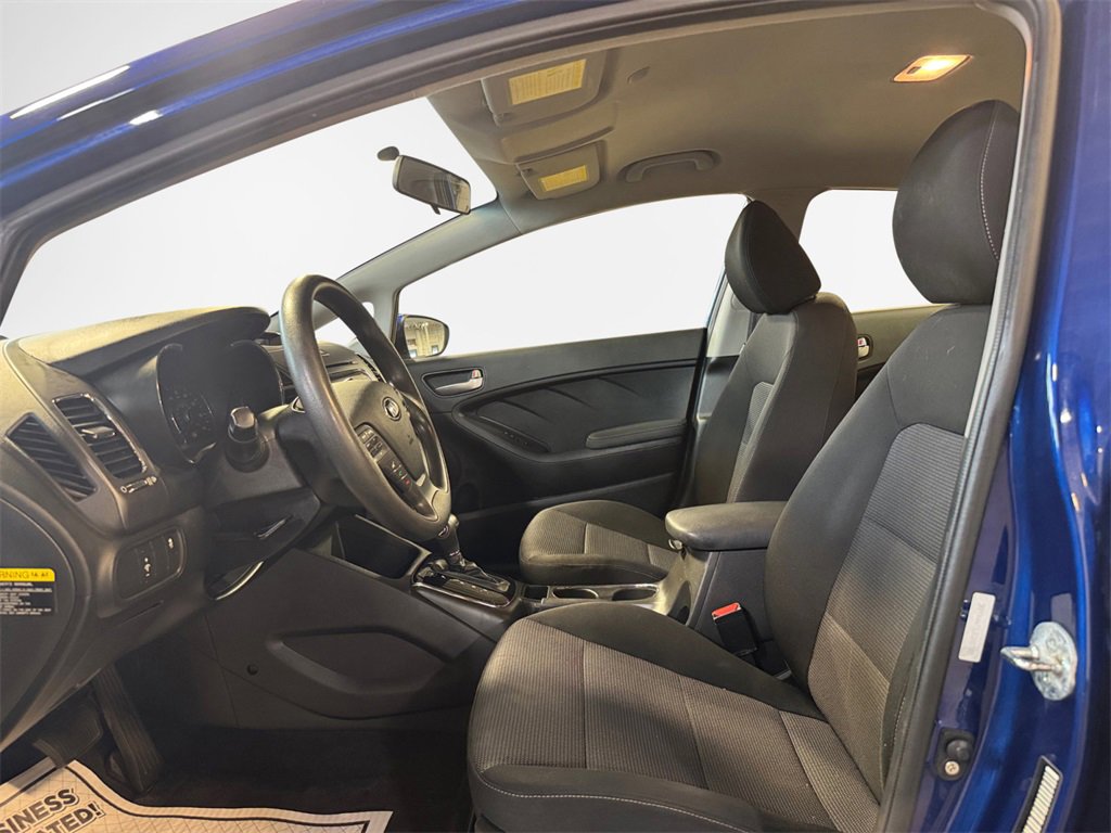 Used 2018 Kia Forte LX image 12