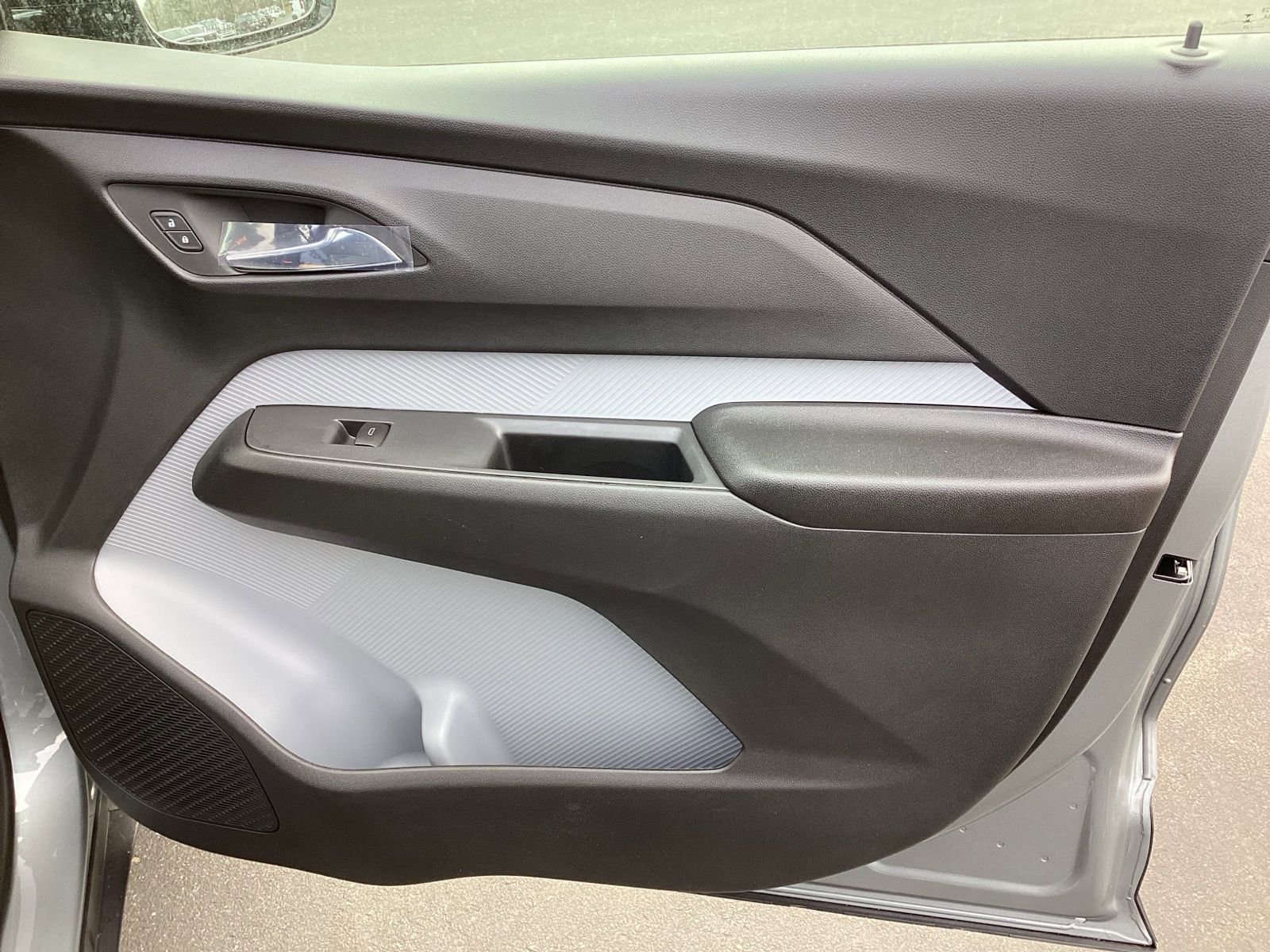New 2027 Chevrolet Bolt LT w/ Comfort Package image 22