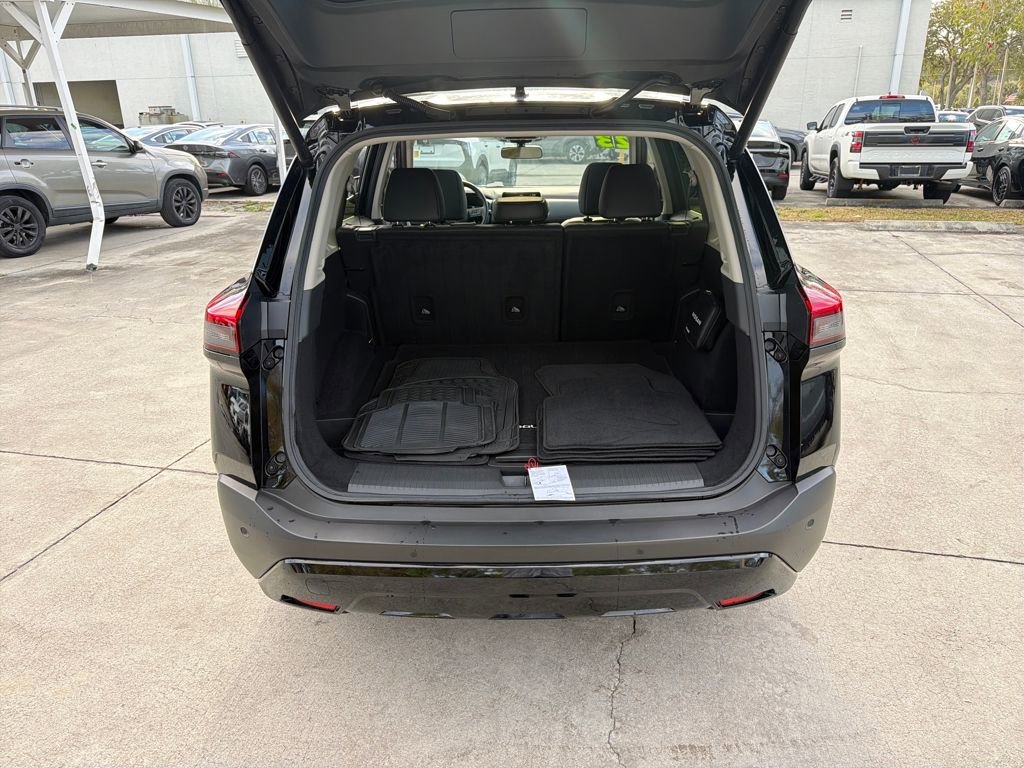 Certified 2023 Nissan Rogue SV w/ SV Premium B Package image 34