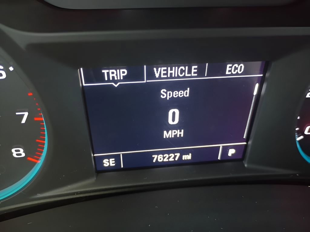 Used 2021 Chevrolet Malibu LS FWD image 3