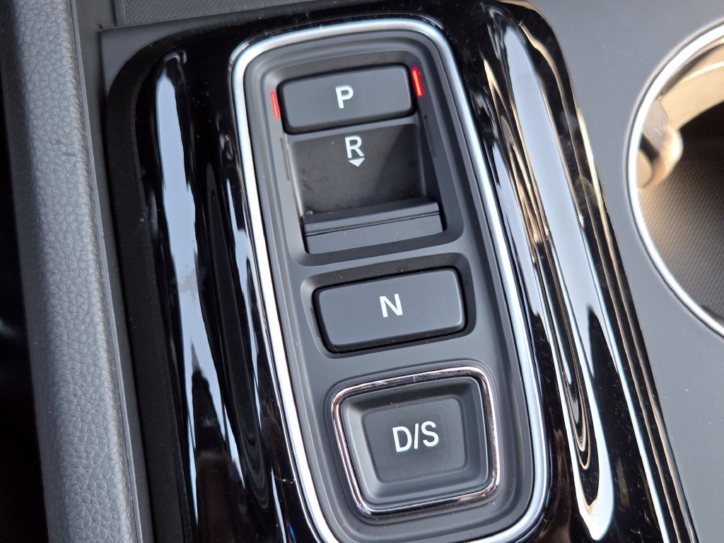 Certified 2025 Honda Pilot Black Edition image 41