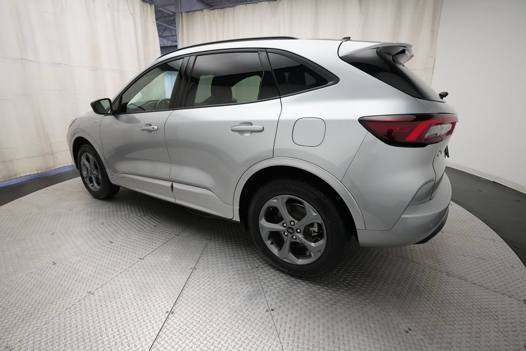Used 2024 Ford Escape ST-Line w/ Tech Pack #1 AWD/4WD image 33