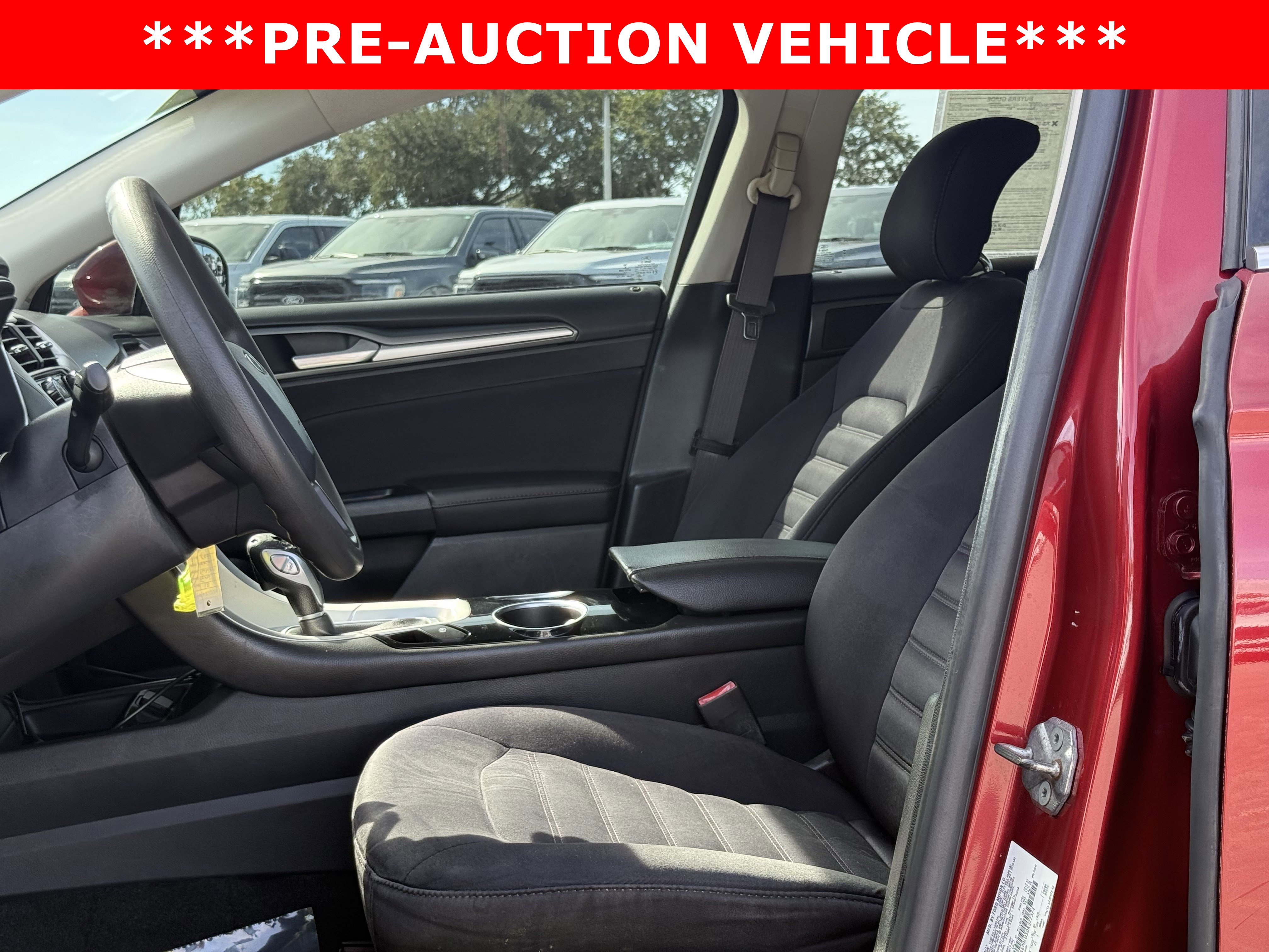 Used 2013 Ford Fusion SE image 18