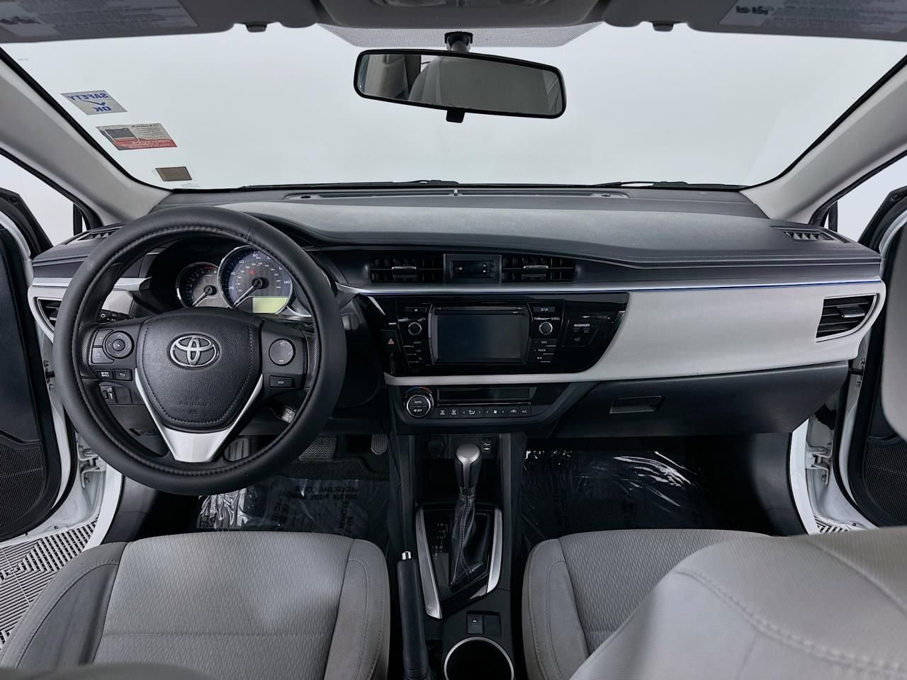 Used 2016 Toyota Corolla LE image 30