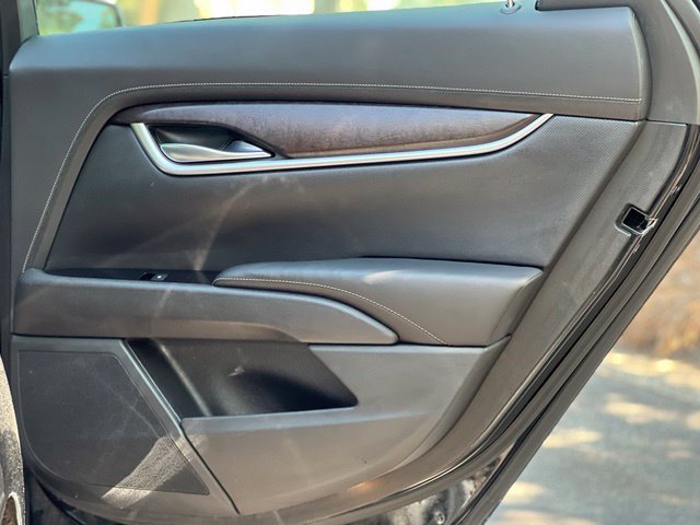 Used 2019 Cadillac XTS Luxury FWD image 16