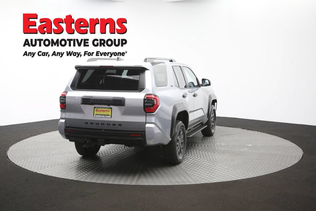 Used 2025 Toyota 4Runner SR5 AWD/4WD image 39