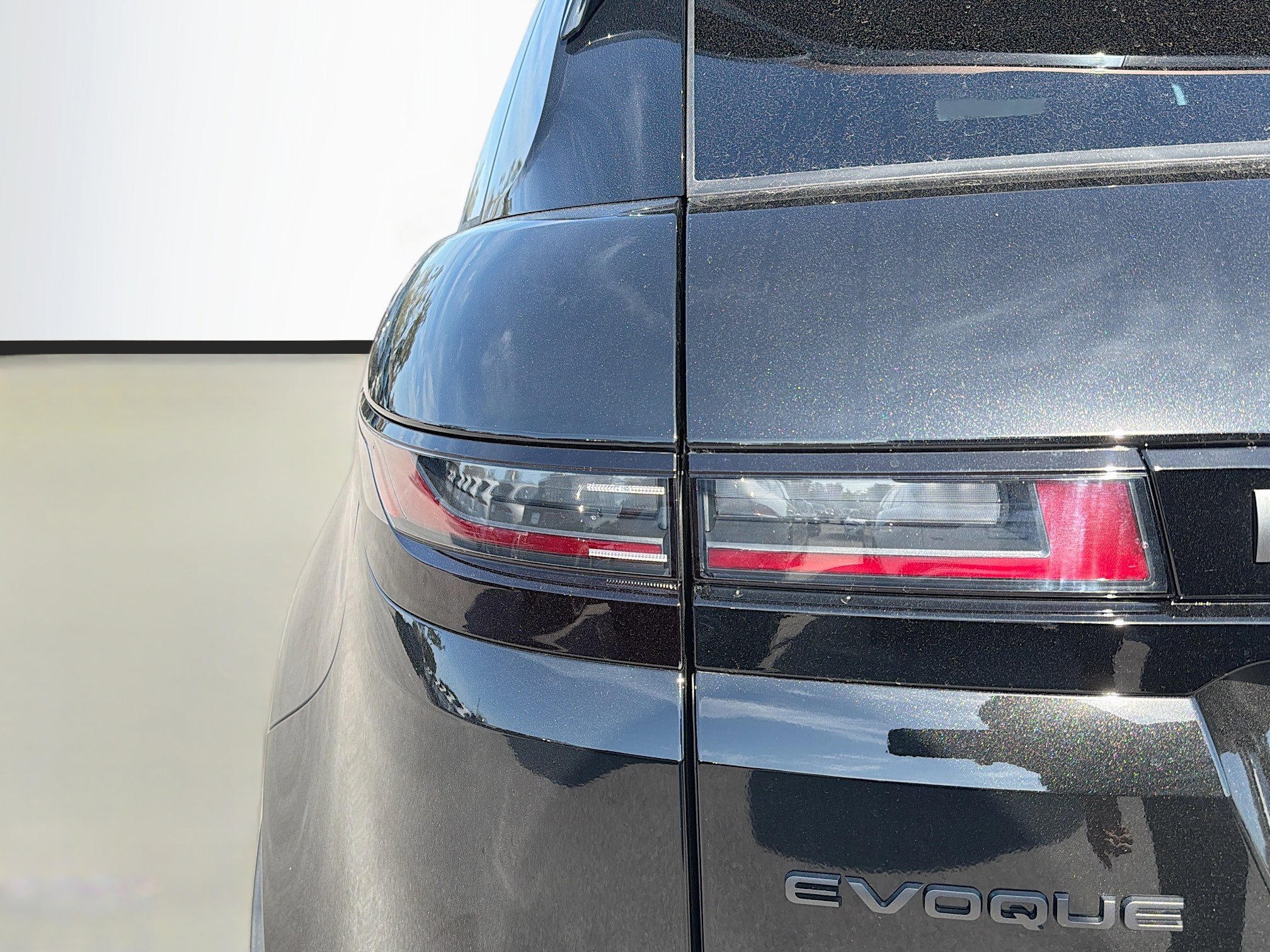 New 2026 Land Rover Range Rover Evoque Dynamic SE image 10