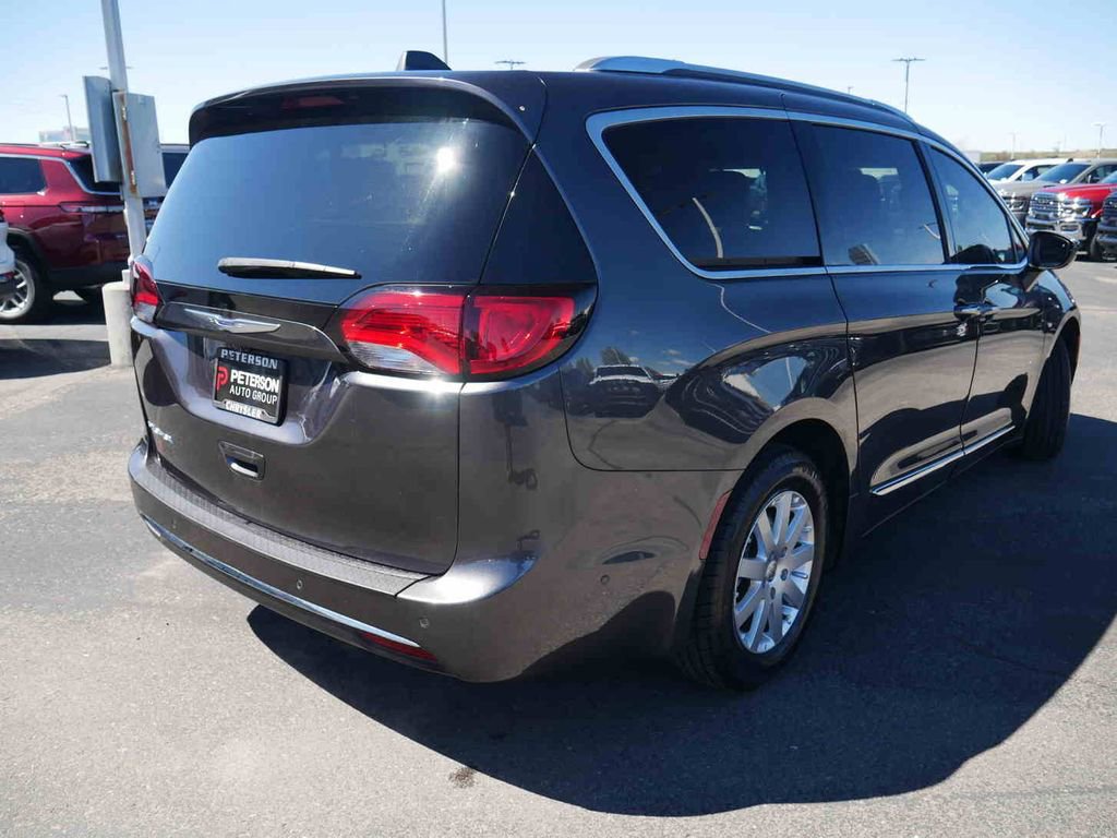 Used 2019 Chrysler Pacifica Touring-L w/ Advanced Safetytec Group image 20