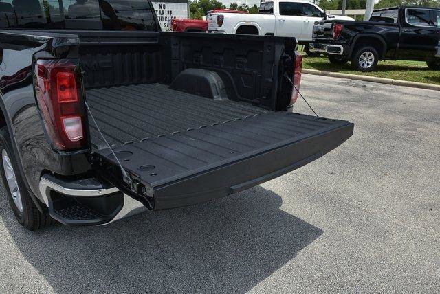 New 2025 GMC Sierra 1500 SLE w/ Preferred Package image 9