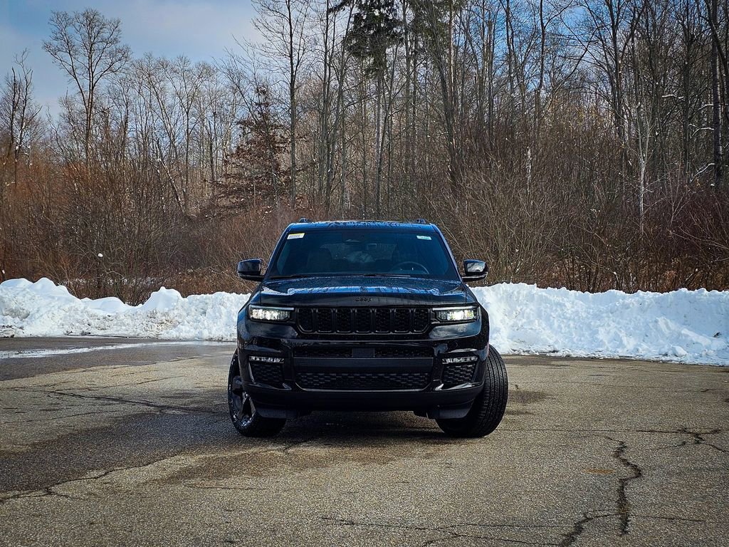 New 2025 Jeep Grand Cherokee L Limited w/ Black Appearance Package image 9