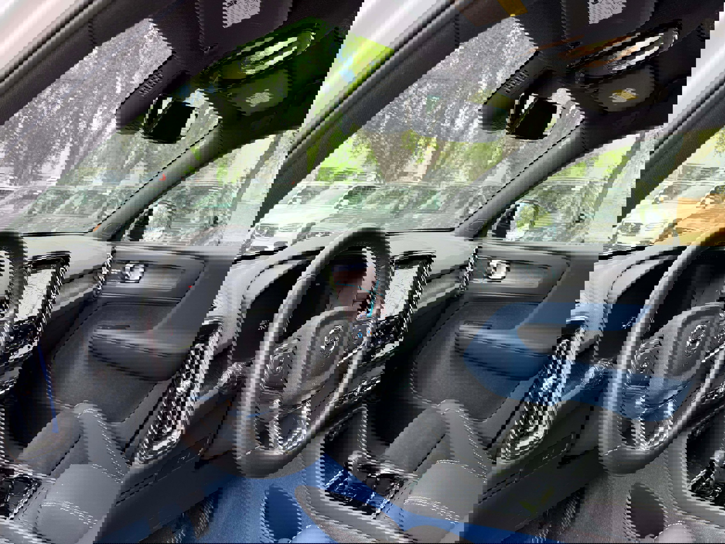 Certified 2023 Volvo C40 P8 Recharge Ultimate image 10