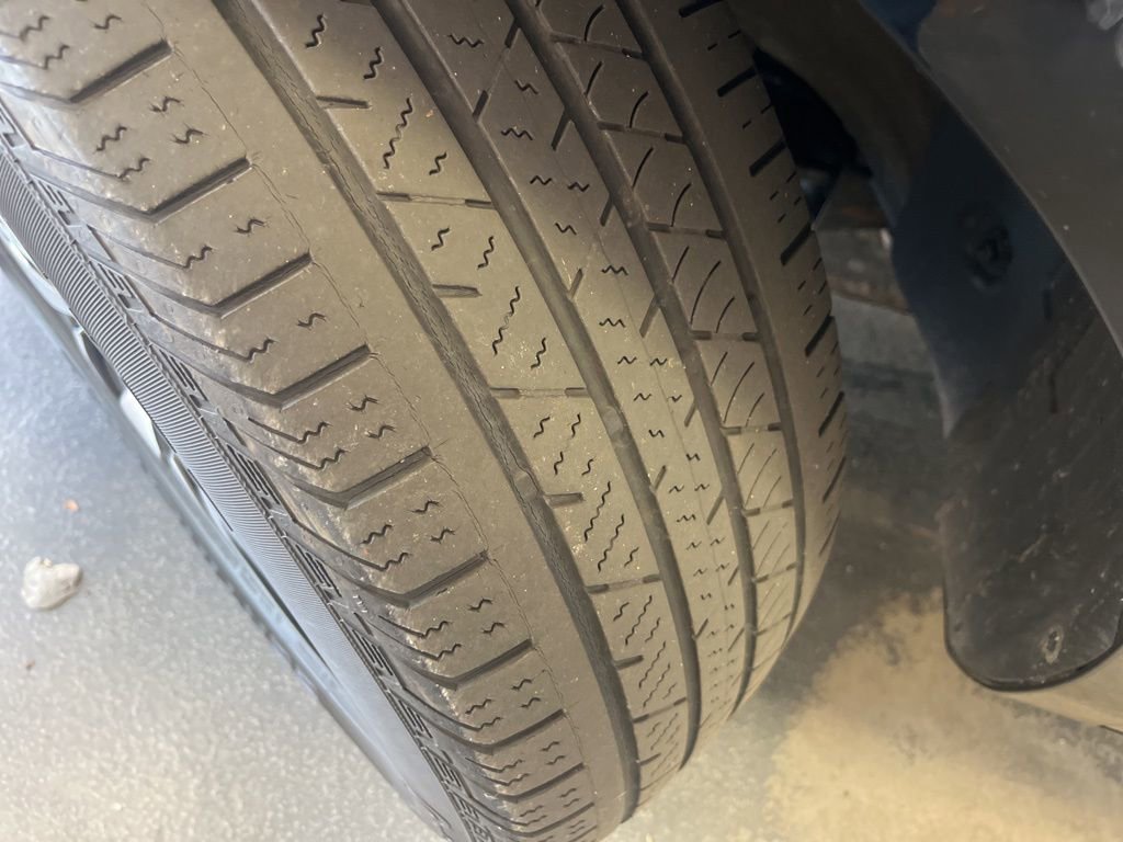 Used 2023 Kia Sorento S w/ Panoramic Sunroof Package image 6