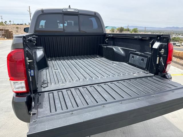 Used 2018 Toyota Tacoma SR w/ SR Convenience Package image 27