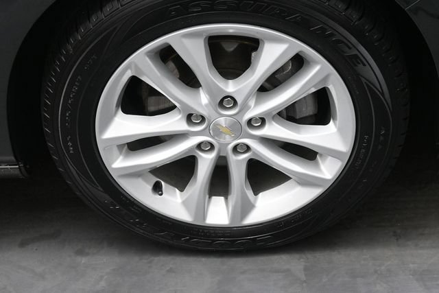 Used 2018 Chevrolet Malibu LT FWD image 43