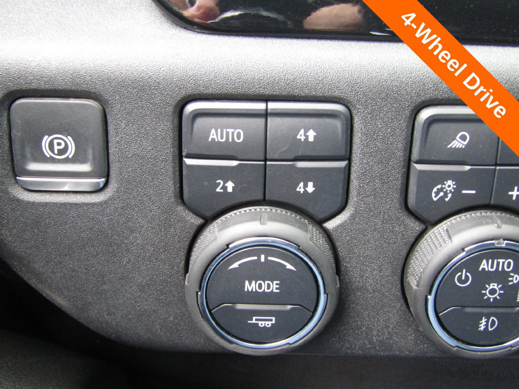 Used 2024 Chevrolet Silverado 3500 LT w/ Convenience Package AWD/4WD image 7