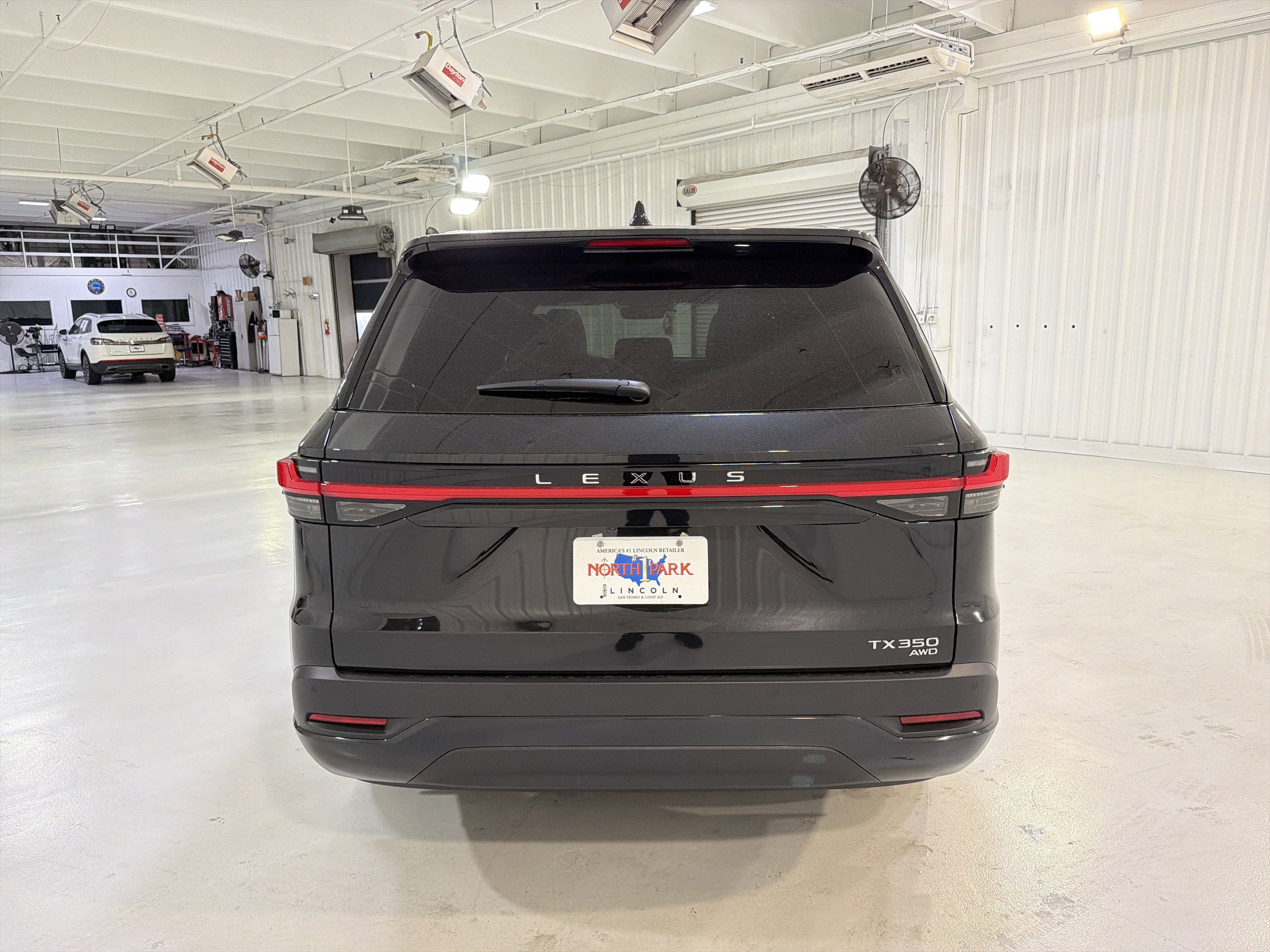 Used 2026 Lexus TX 350 AWD w/ Technology Package image 4