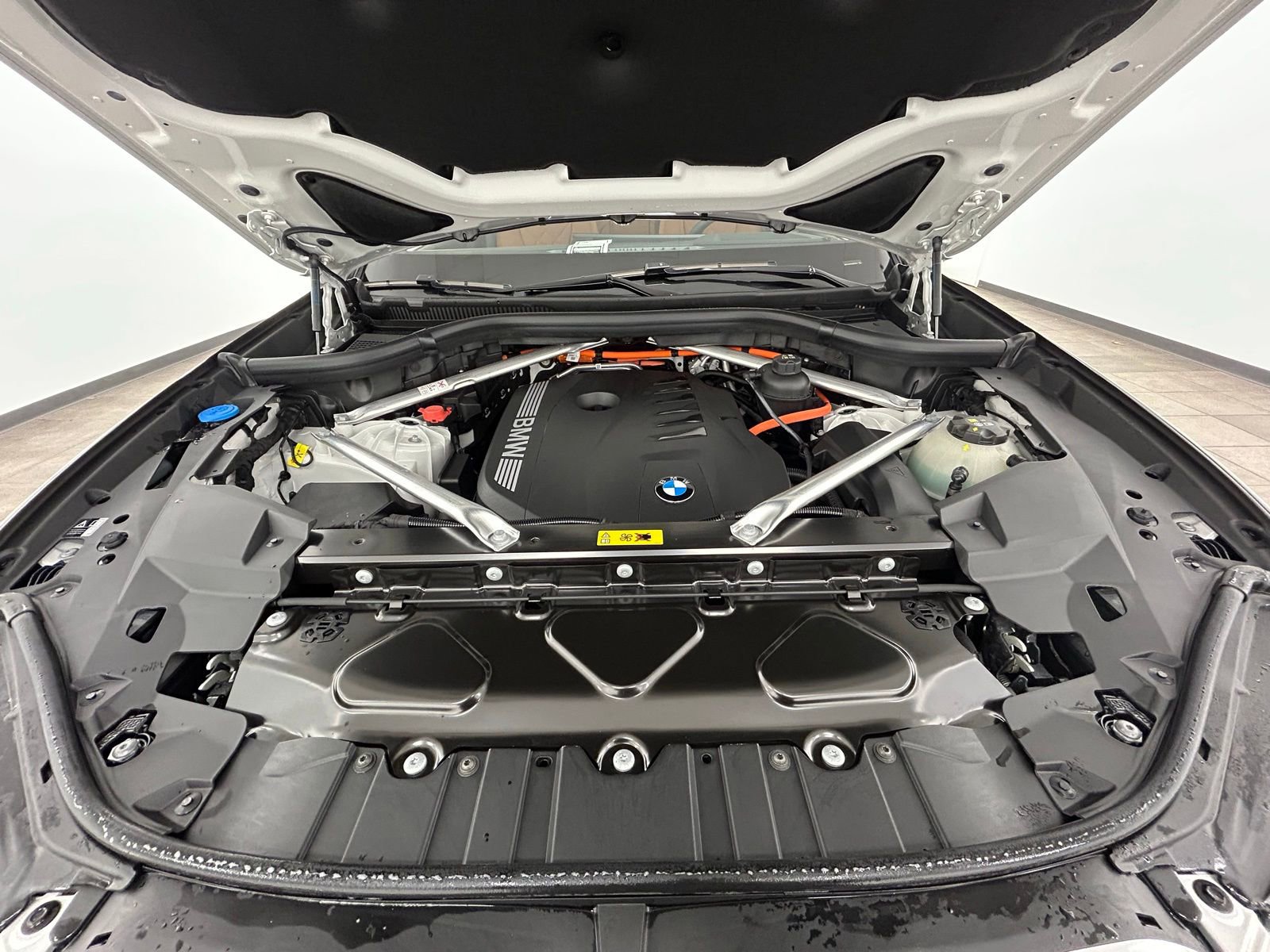 Used 2026 BMW X5 xDrive50e w/ Premium Package image 44