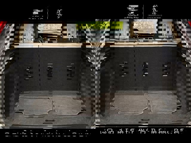 Certified 2023 Cadillac XT4 Luxury w/ Cold Weather Package FWD image 30