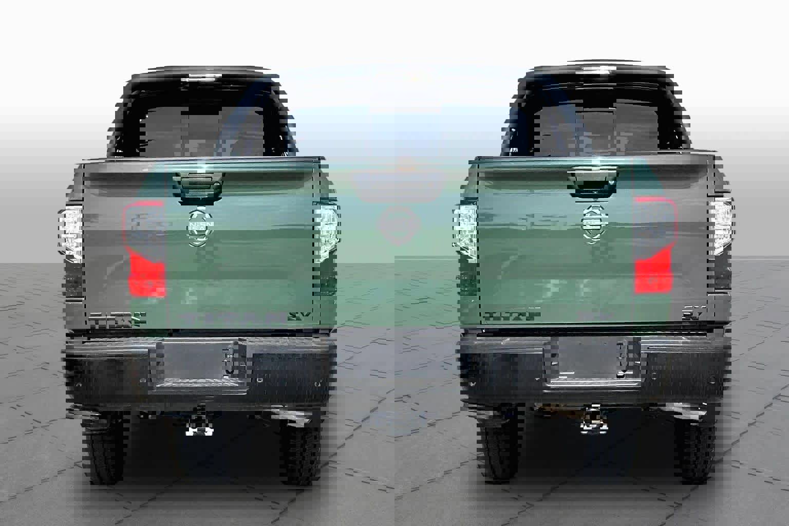 Certified 2024 Nissan Titan SV w/ SV Bronze Edition Package image 5