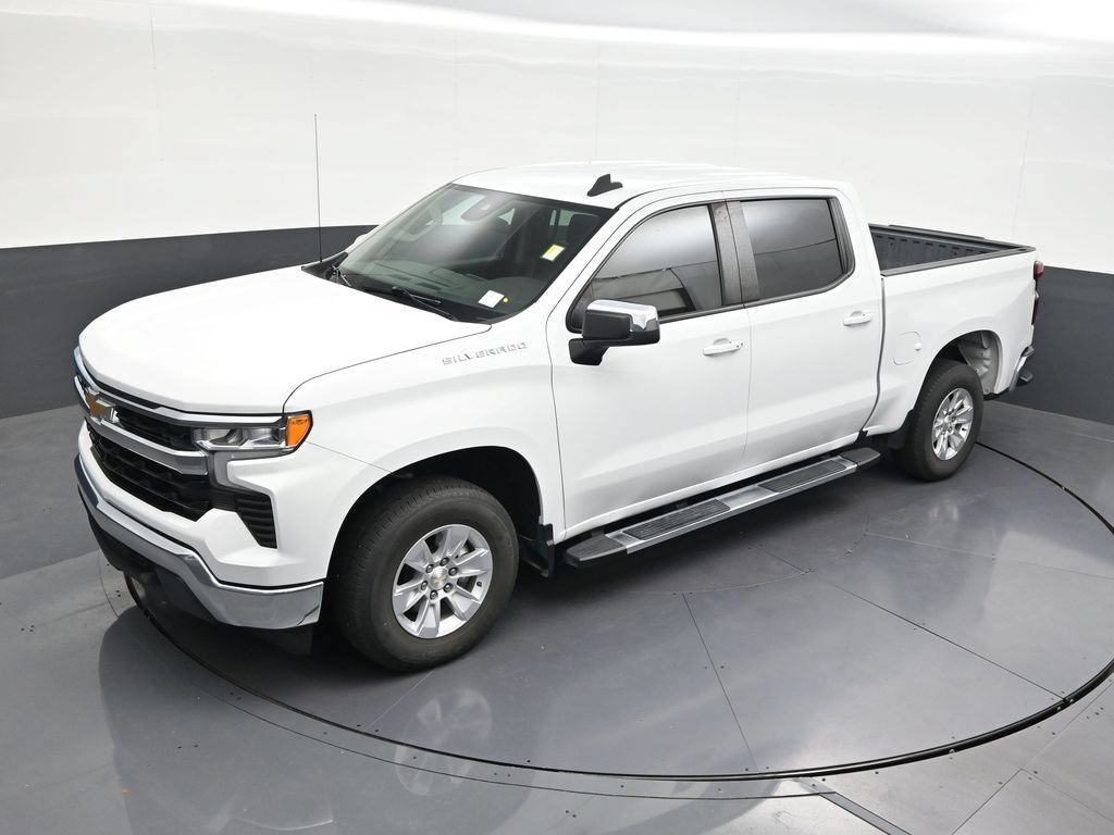 Used 2024 Chevrolet Silverado 1500 LT RWD image 16