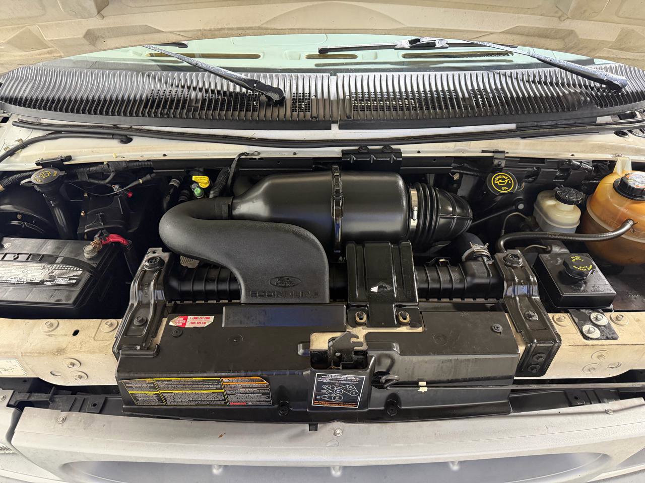 Used 1999 Ford E-150 and Econoline 150 RWD image 24