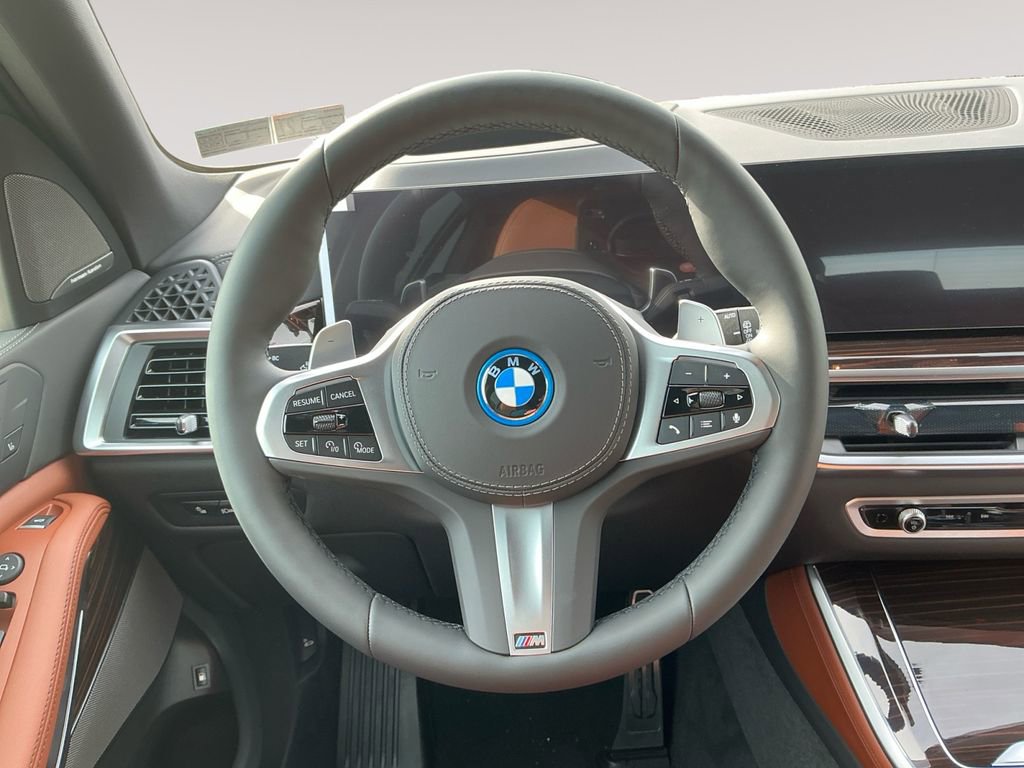 New 2026 BMW X5 xDrive50e w/ Executive Package AWD/4WD image 12