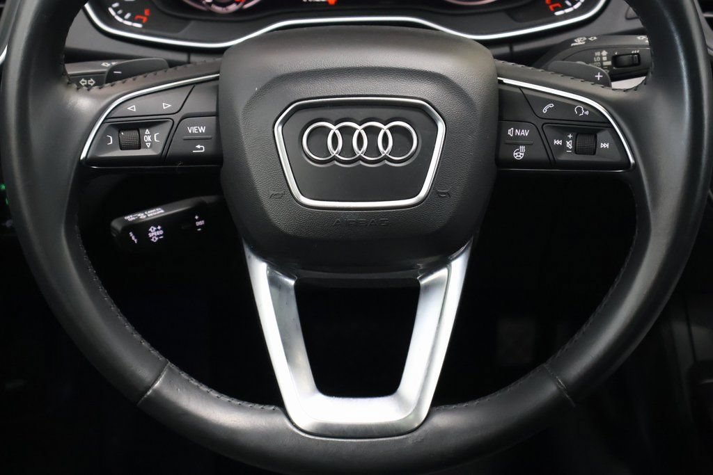 Used 2020 Audi Q5 e Prestige w/ Prestige Package AWD/4WD image 17