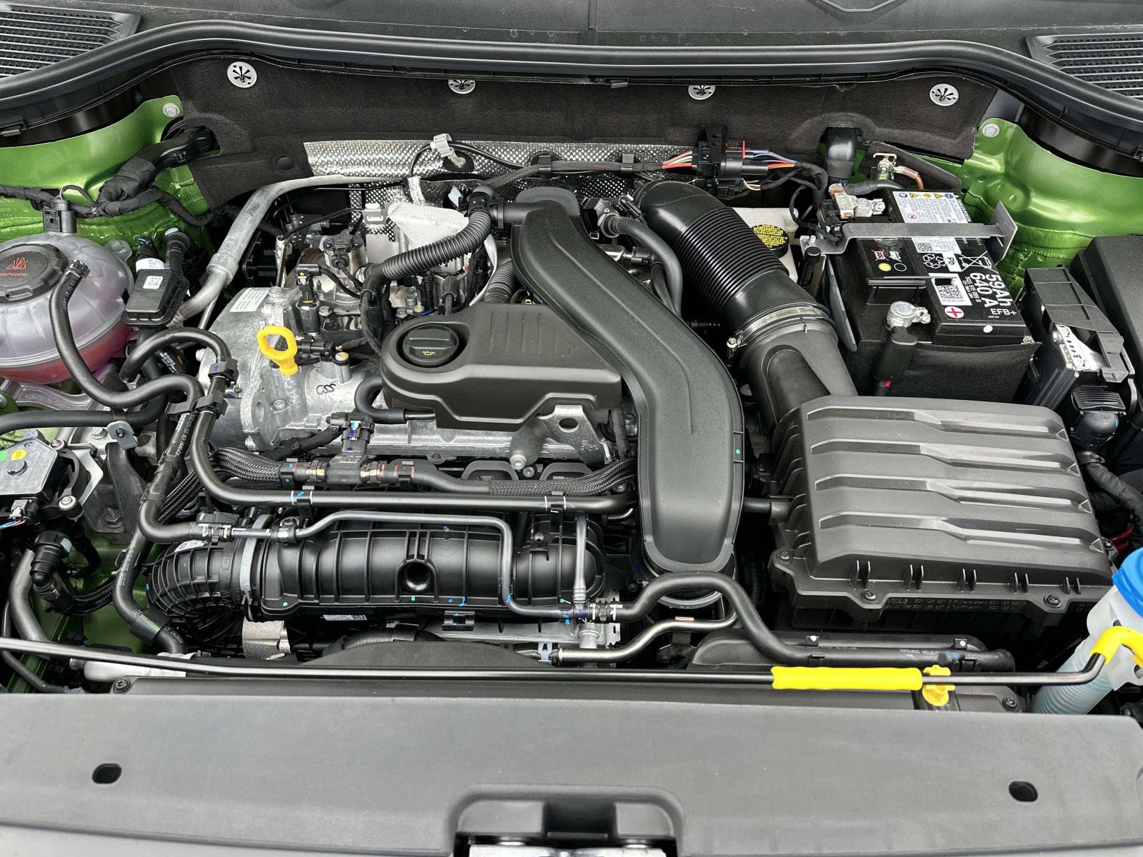 New 2026 Volkswagen Taos SE FWD image 11