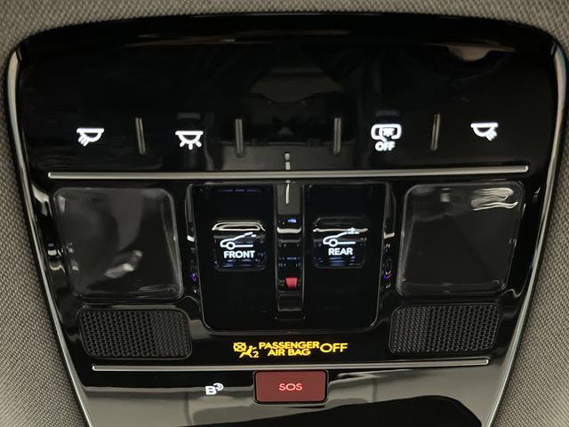 Used 2024 Hyundai Santa Fe Limited image 29